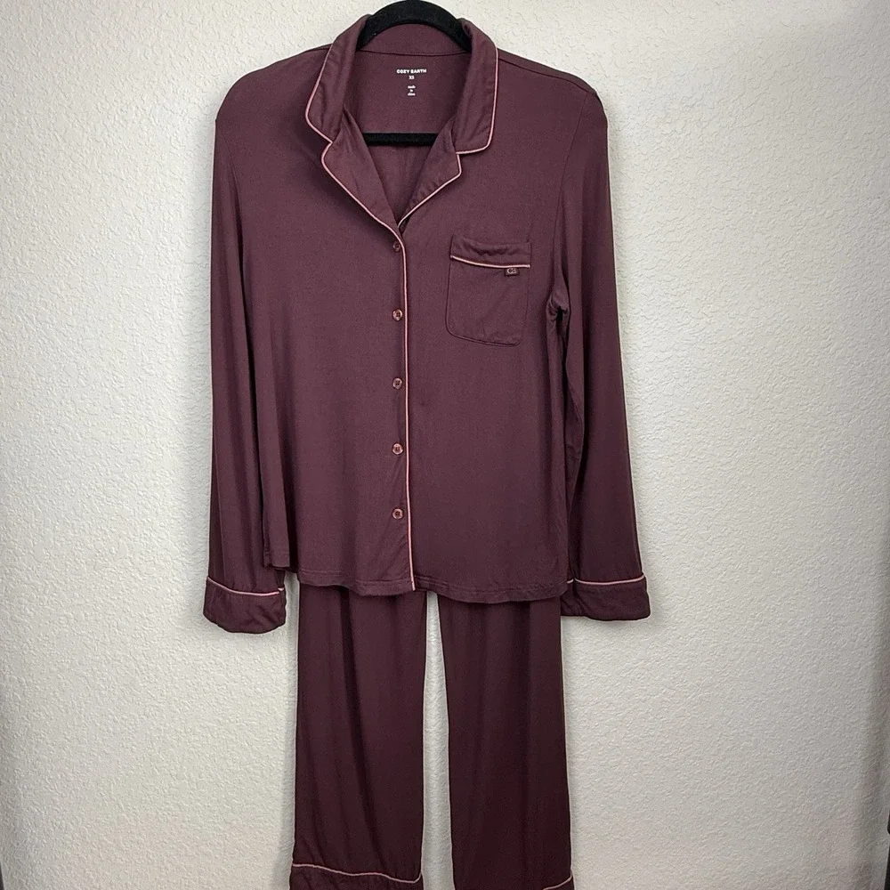 Cozy Earth Womens Bamboo Viscose Pajama Set Maroon Button Front Pockets Soft XS